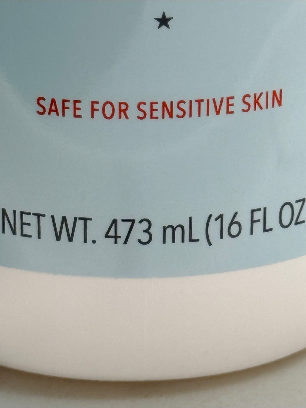 First Aid Beauty Ultra Gentle Body Wash - Light Blue & White - Picture 4 of 4